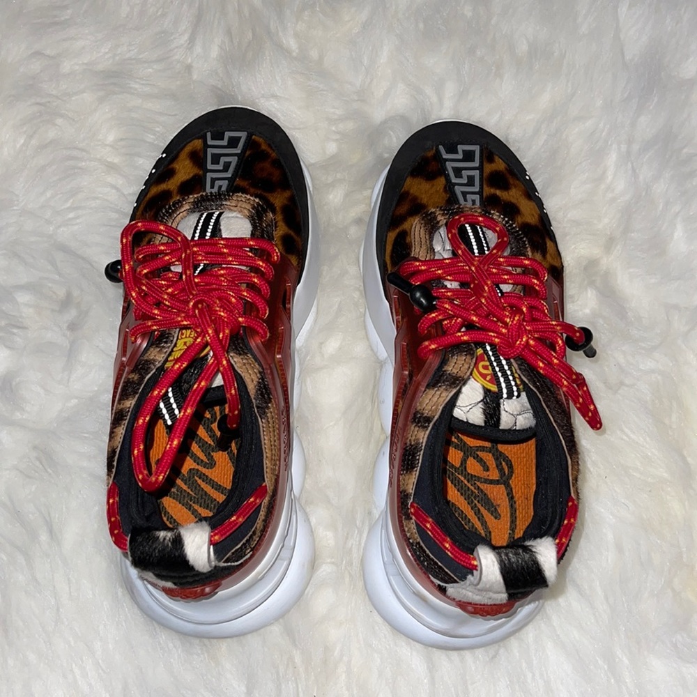 Versace sneaker size 39